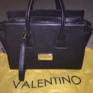 Blk Valentino bag
